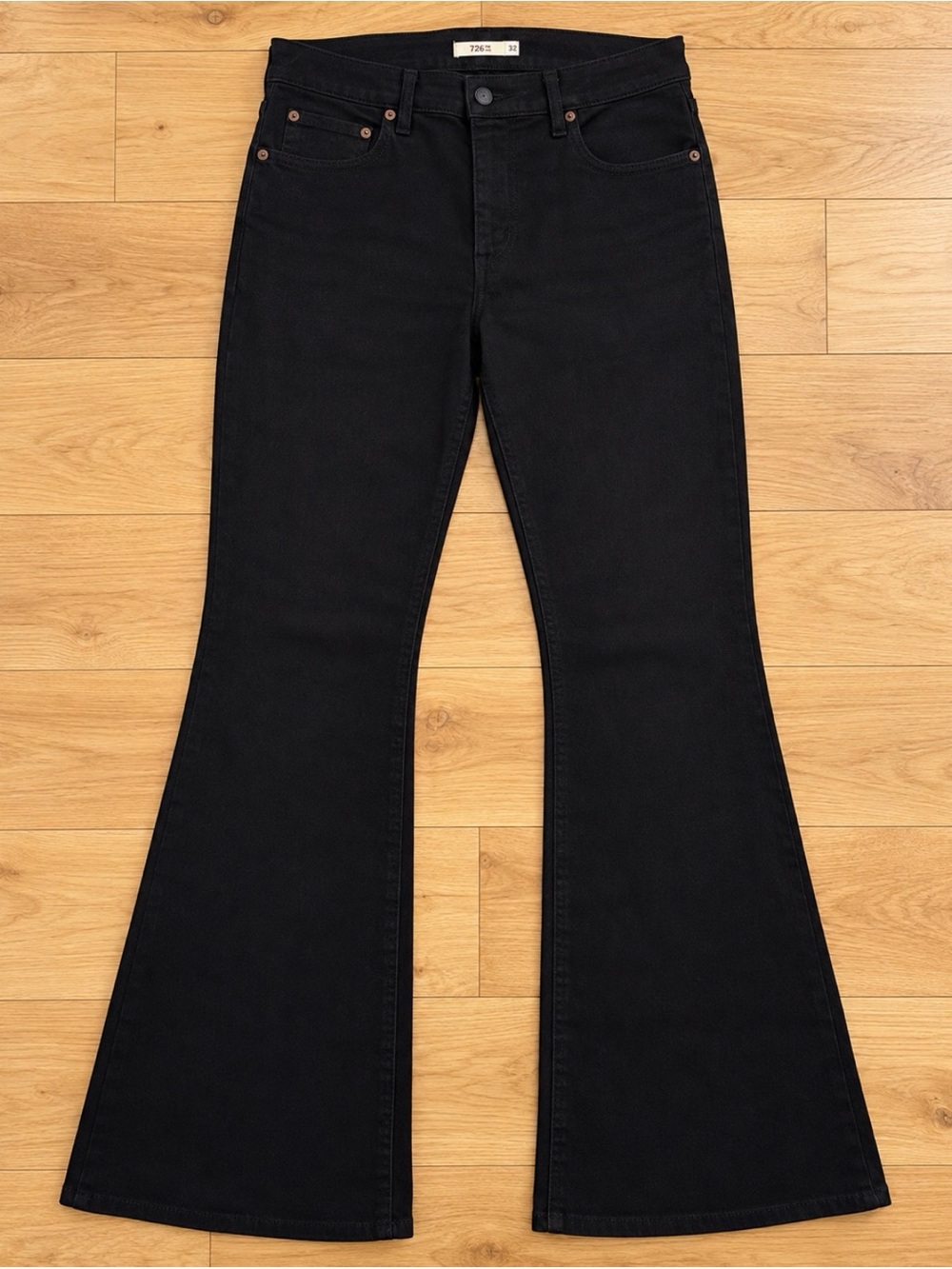 Levi’s 726 Black Flare Jeans Size 32 – BNWOT
